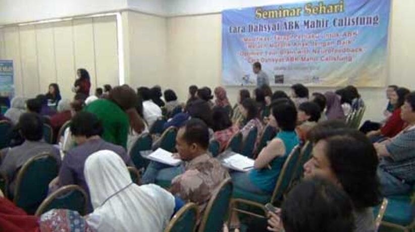 Pencipta Terapi Calistung Thermanto DSS - Seminar Jakarta Timur 20 Oktober 2012