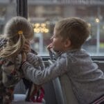Menentukan kapan seorang anak siap belajar berhitung melibatkan pemahaman faktor kognitif dan lingkungan yang berkontribusi pada pengembangan keterampilan berhitung.