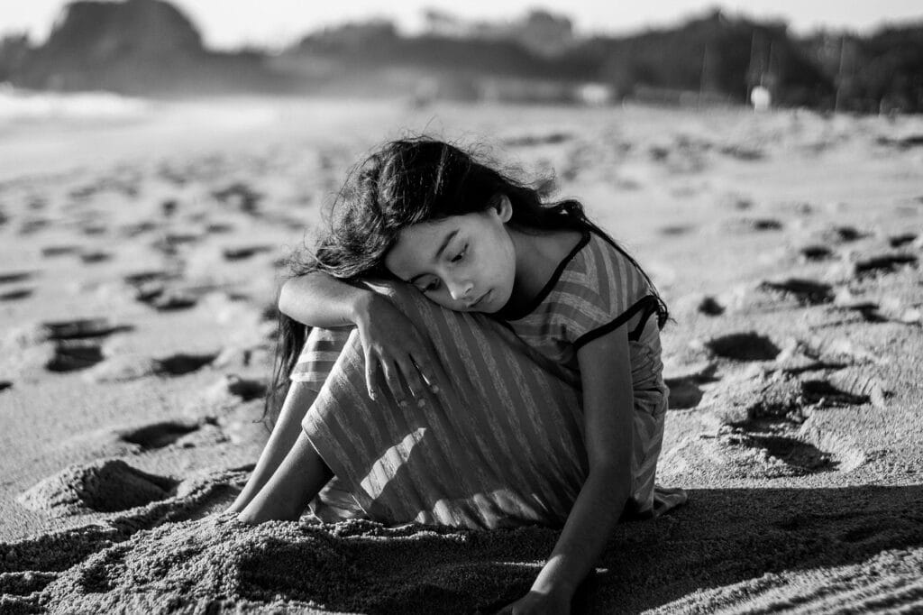 little girl, beach, sad, sadness, loneliness, sand, black and white, sad, nature, sad, sad, sad, sad, sadness, sadness