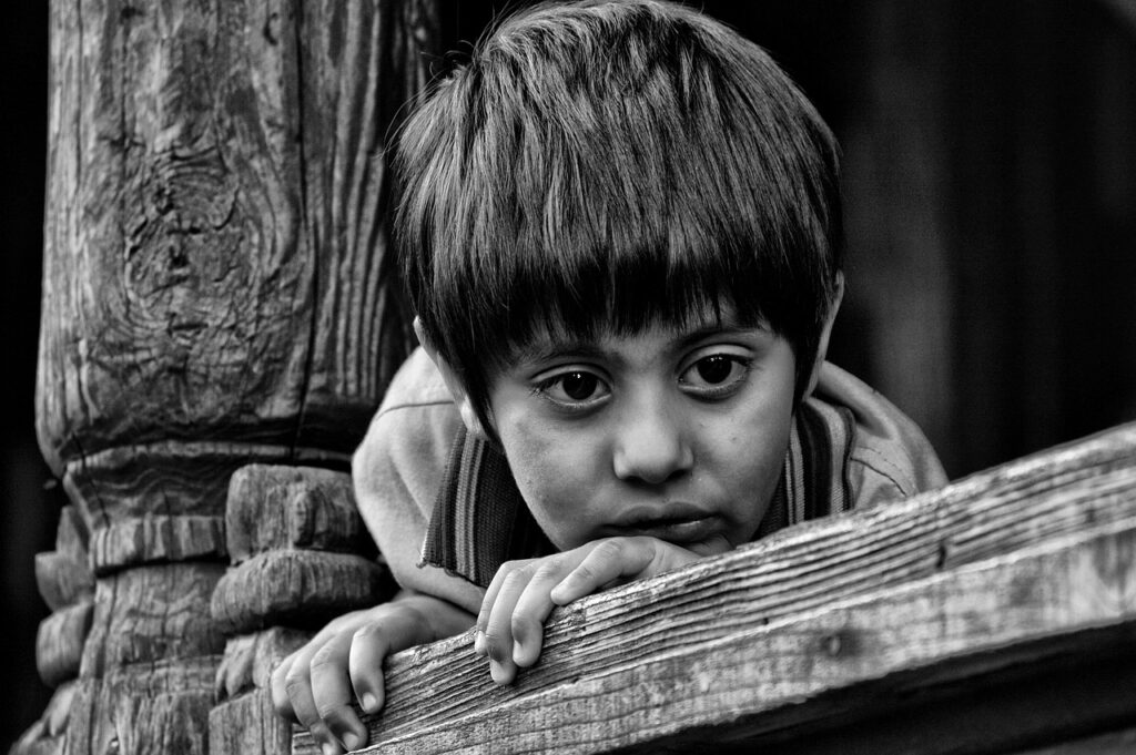 indian, kid, portrait, boy, indian boy, child, black and white, childhood, face, emotion, india, sad, poor, monochrome, sad boy, boy portrait, child portrait